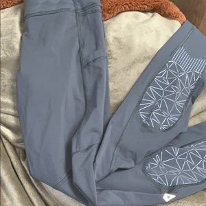 NWOT Lululemon ivivia grey leggings